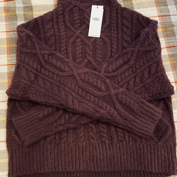 Ugg rtw sweater Janae cable knit sweater fig maroon chunky knit - Picture 1 of 3